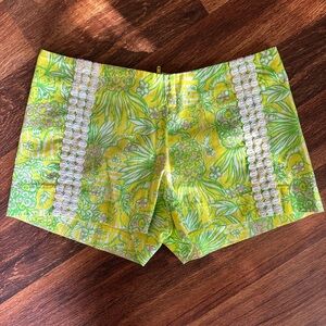 Lilly Pulitzer Vibrant Green and Yellow Floral Shorts Size 0